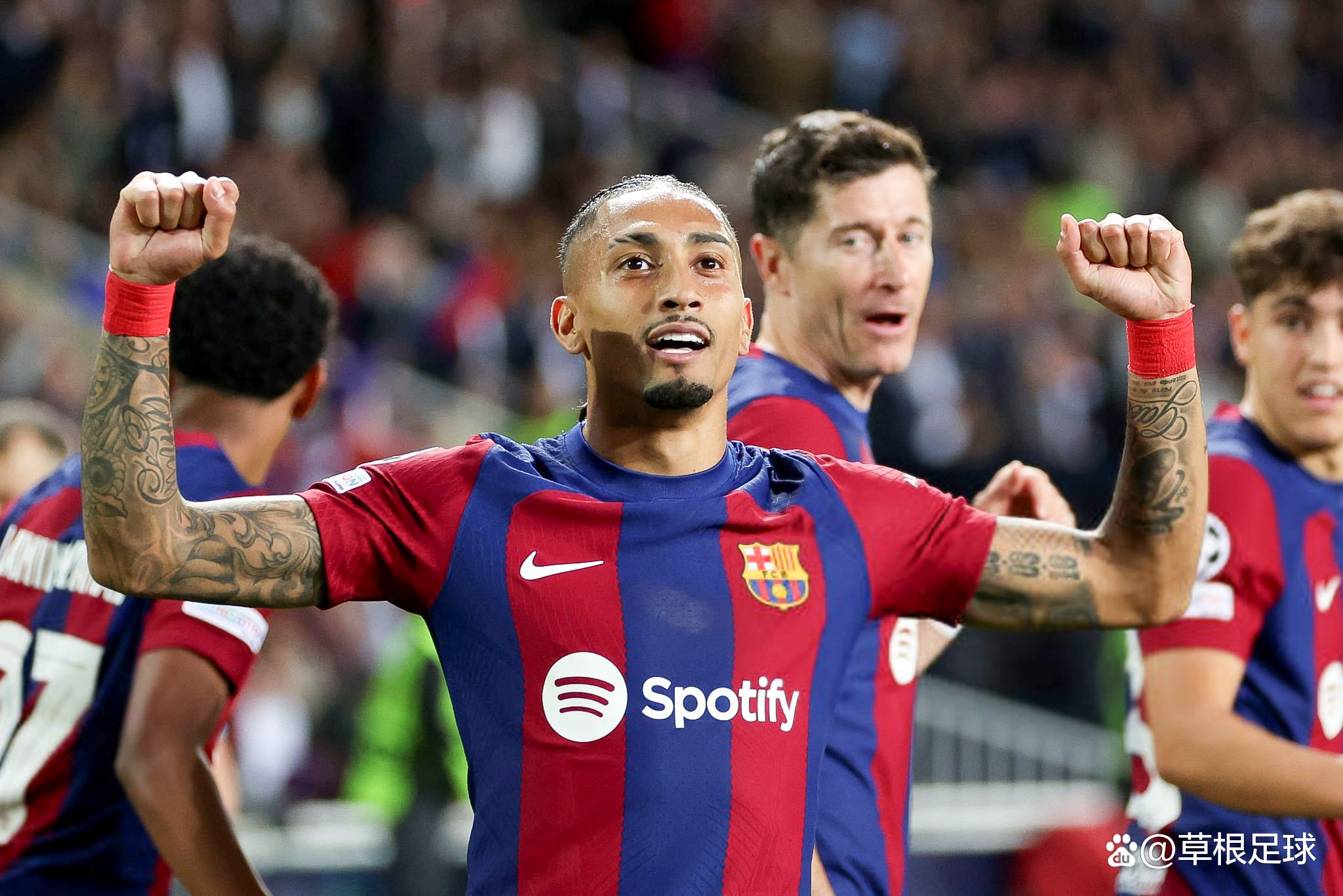 lol视频-集结日欧冠传出新动向；犹他爵士远射贴柱；管理层表态：气氛紧张；高层口径保持一致的简单介绍