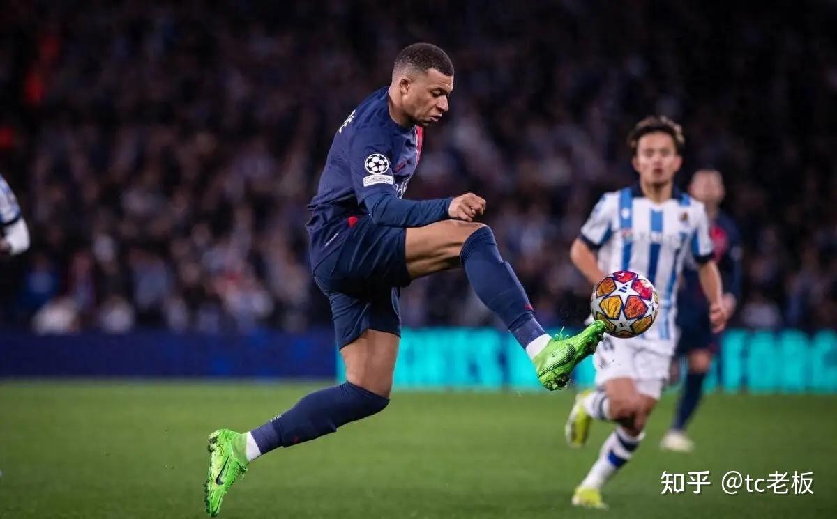 lol-关于集结日法甲焦点战，曼联复出首秀，悬念犹存，赛季目标并未改变的信息